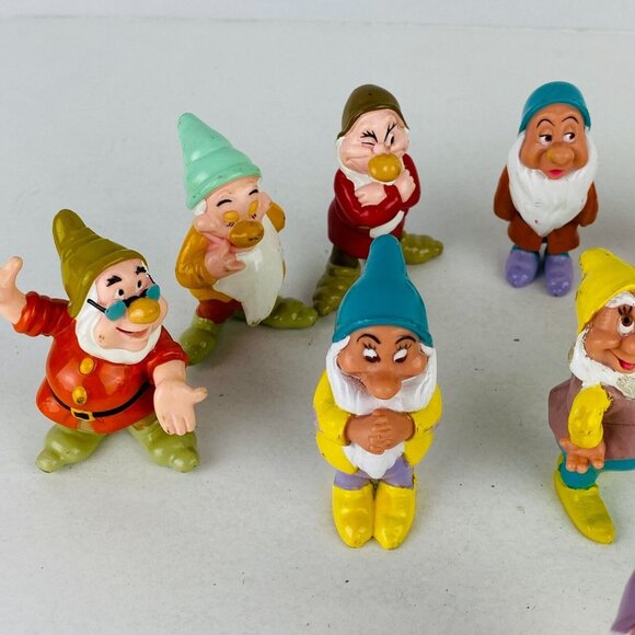 Mattel Disney Snow White Seven Dwarfs Character Toy Figures 1993 11 PC Lot - Picture 2 of 13